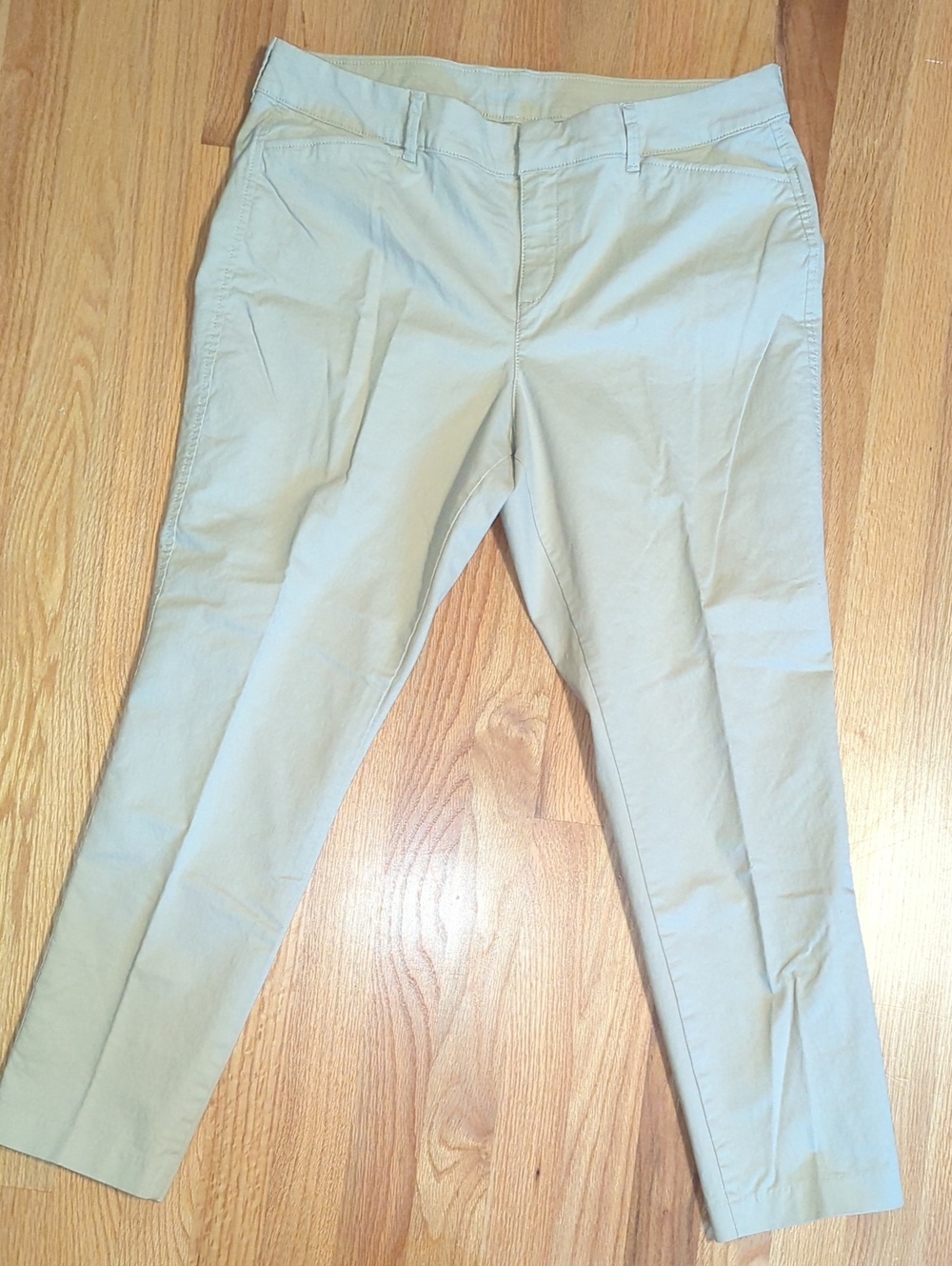 Old Navy Women's Light Khaki Chino Pants